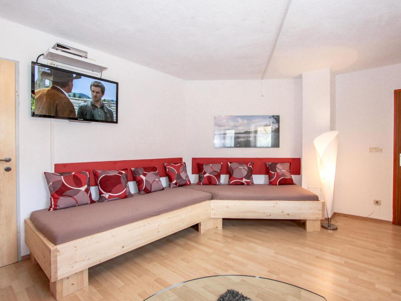 Apartment Christian By Interhome Fuegen Exterior photo